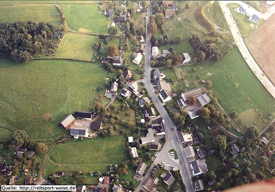Luftbilder vom Ortskern Adelsberg